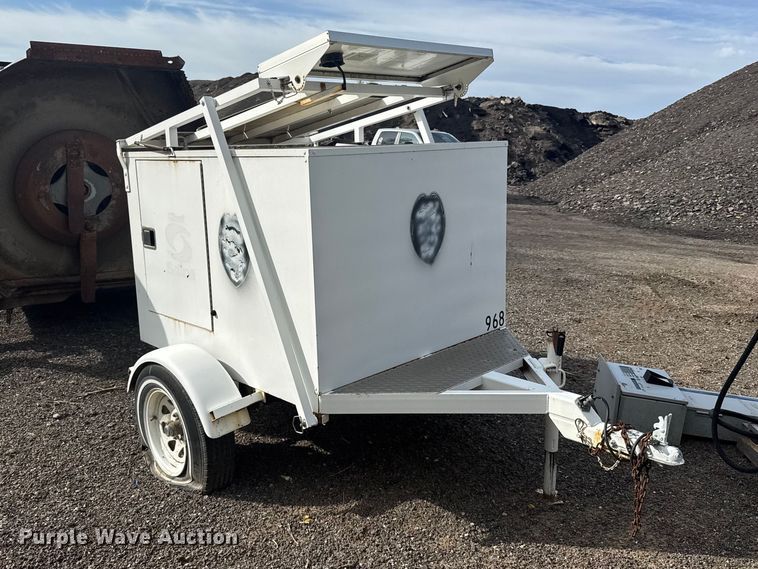 image for item FB7170 1995 Kustom Signals radar trailer