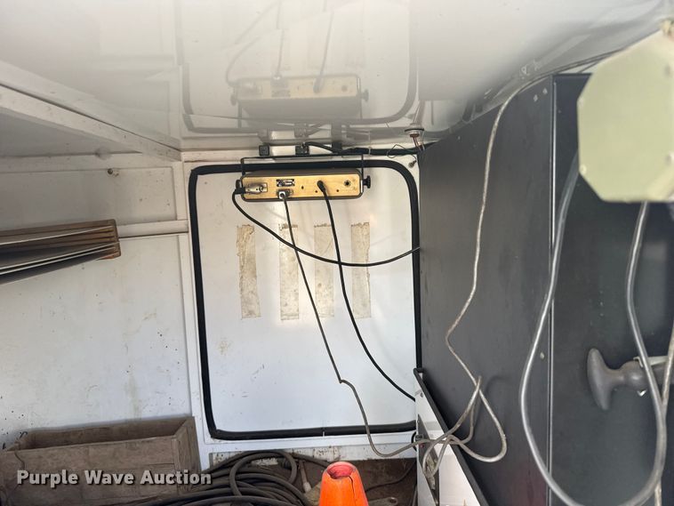 image for item FB7170 1995 Kustom Signals radar trailer