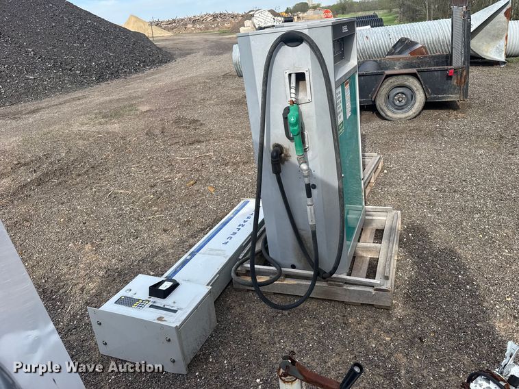 image for item FB7171 (2) Wayne duel island fuel pumps