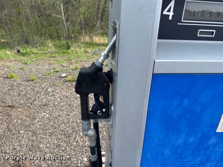 image for item FB7171 (2) Wayne duel island fuel pumps