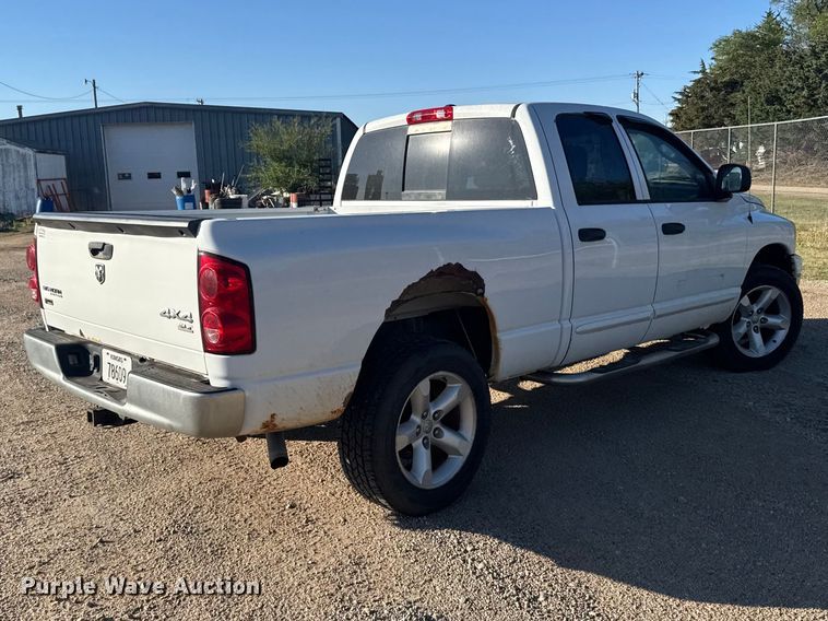 image for item FB7186 2007 Dodge Ram 1500 Ext. Cab pickup truck