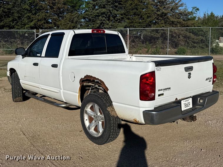 image for item FB7186 2007 Dodge Ram 1500 Ext. Cab pickup truck