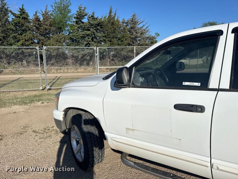 image for item FB7186 2007 Dodge Ram 1500 Ext. Cab pickup truck