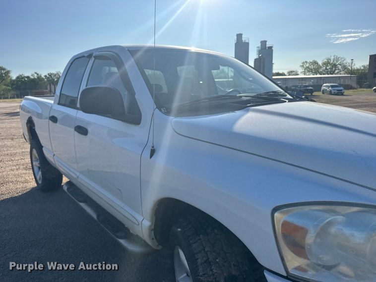image for item FB7186 2007 Dodge Ram 1500 Ext. Cab pickup truck