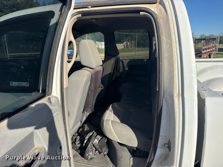image for item FB7186 2007 Dodge Ram 1500 Ext. Cab pickup truck