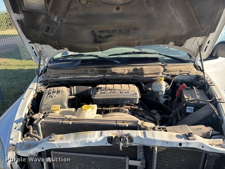 image for item FB7186 2007 Dodge Ram 1500 Ext. Cab pickup truck