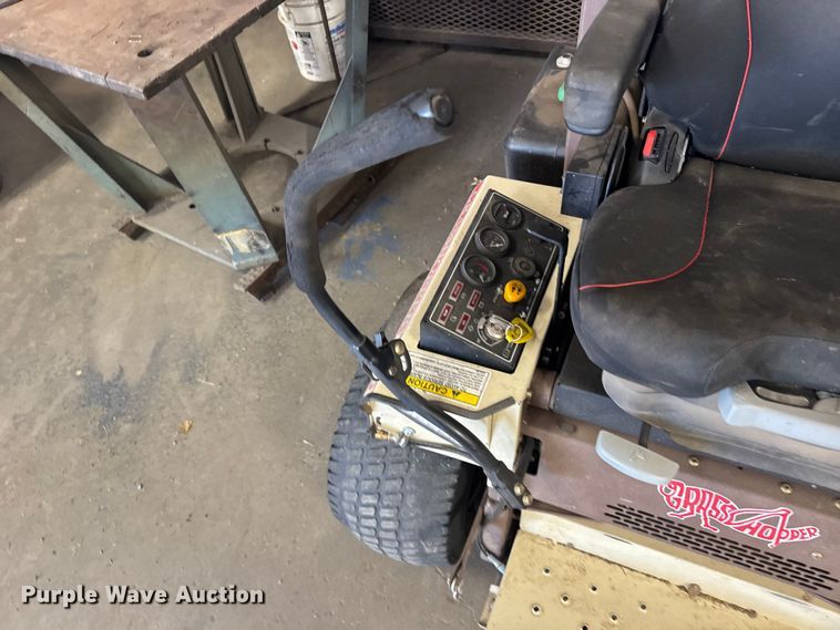 image for item FB7188 Grasshopper 725D ZTR lawn mower