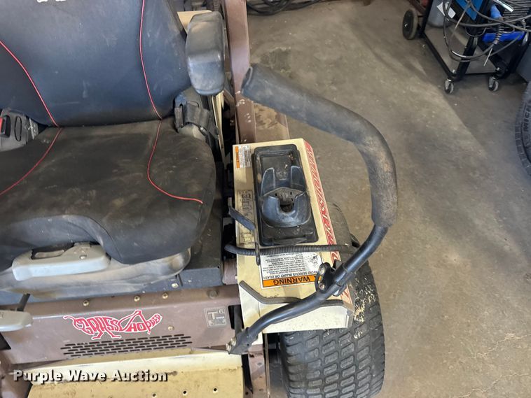 image for item FB7188 Grasshopper 725D ZTR lawn mower