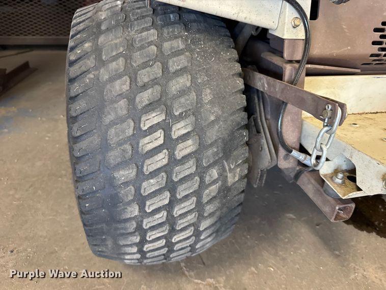 image for item FB7188 Grasshopper 725D ZTR lawn mower