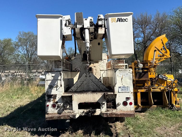 image for item FB7190 1988 Ford C8000 bucket truck