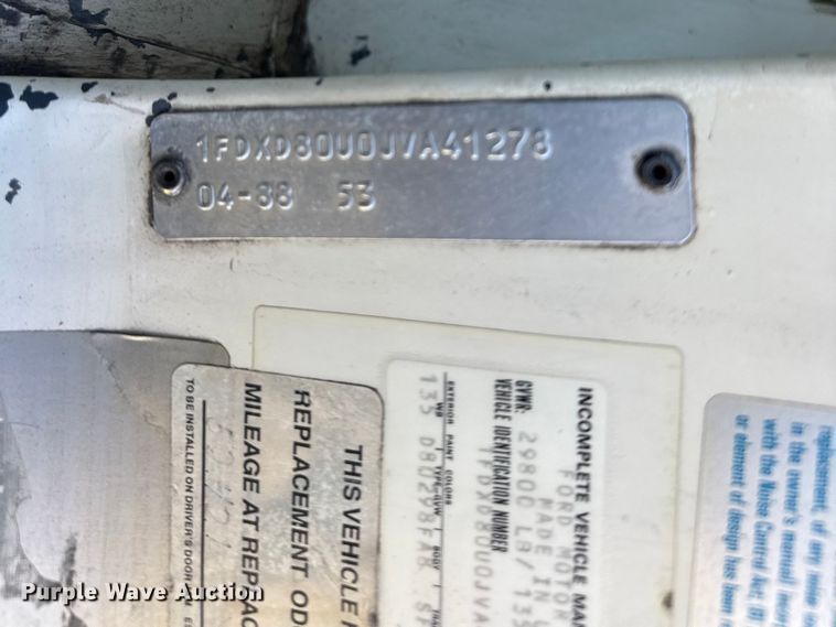 image for item FB7190 1988 Ford C8000 bucket truck