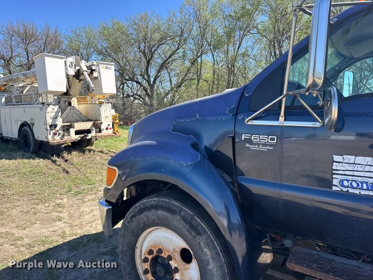 image for item FB7191 2006 Ford F650 Super Duty dump truck