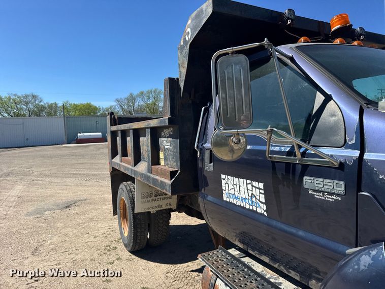 image for item FB7191 2006 Ford F650 Super Duty dump truck