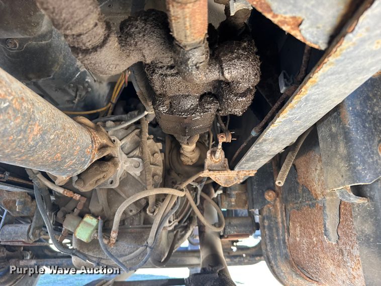 image for item FB7191 2006 Ford F650 Super Duty dump truck