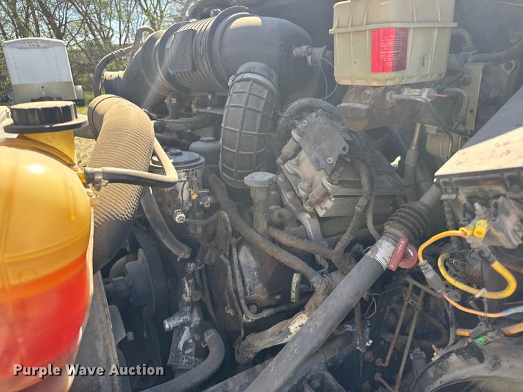 image for item FB7191 2006 Ford F650 Super Duty dump truck