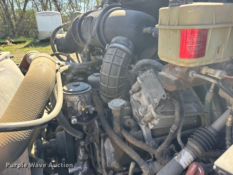 image for item FB7191 2006 Ford F650 Super Duty dump truck