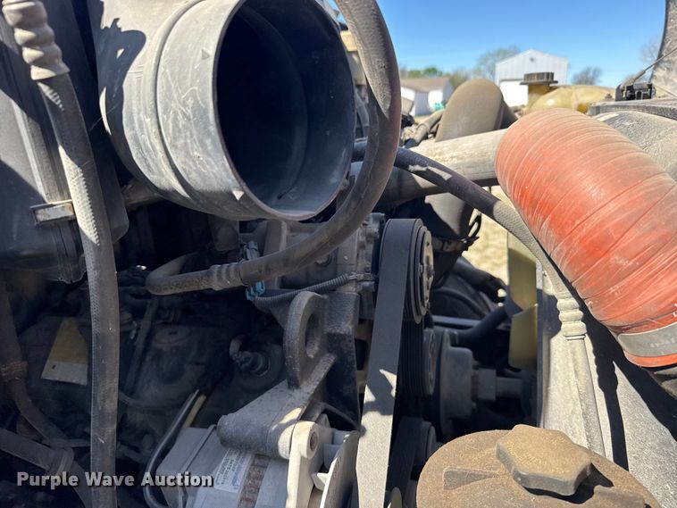 image for item FB7191 2006 Ford F650 Super Duty dump truck