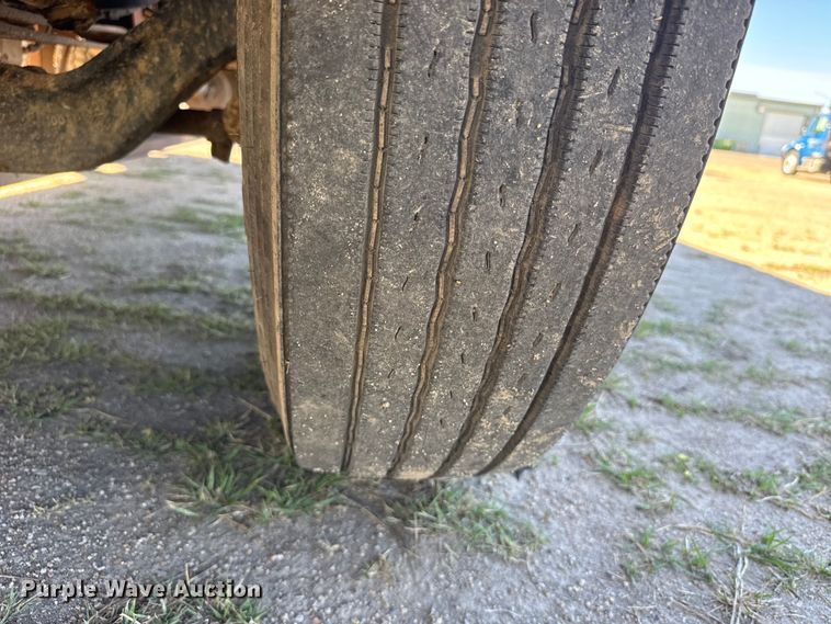 image for item FB7191 2006 Ford F650 Super Duty dump truck