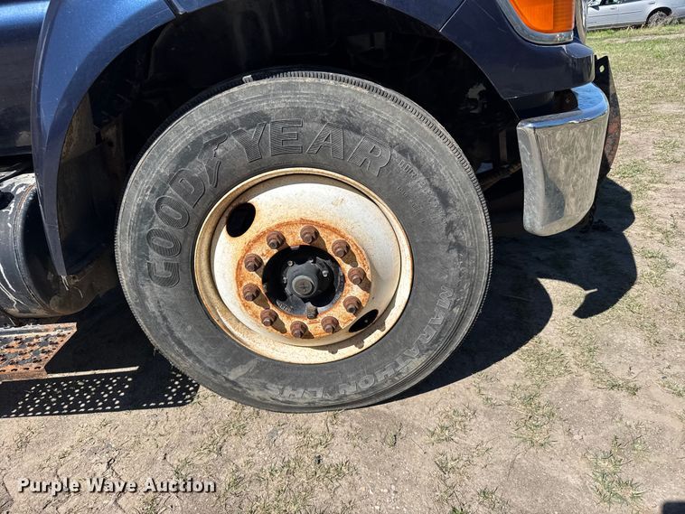 image for item FB7191 2006 Ford F650 Super Duty dump truck