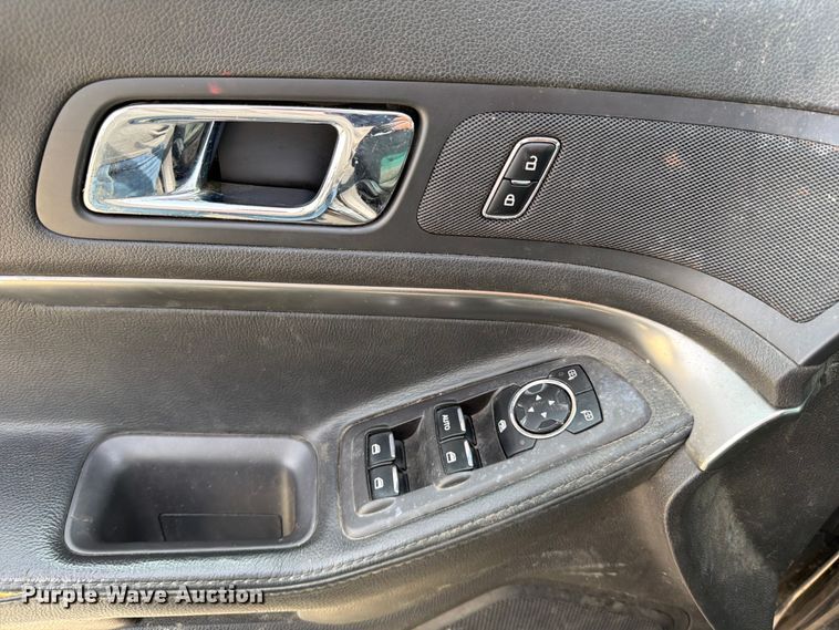 image for item FB8037 2015 Ford Explorer Police Interceptor SUV