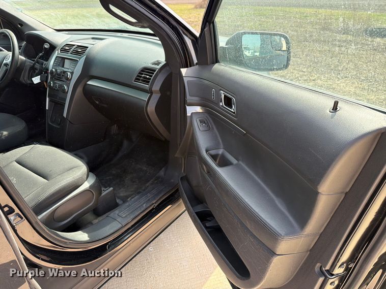 image for item FB8038 2015 Ford Explorer Police Interceptor SUV