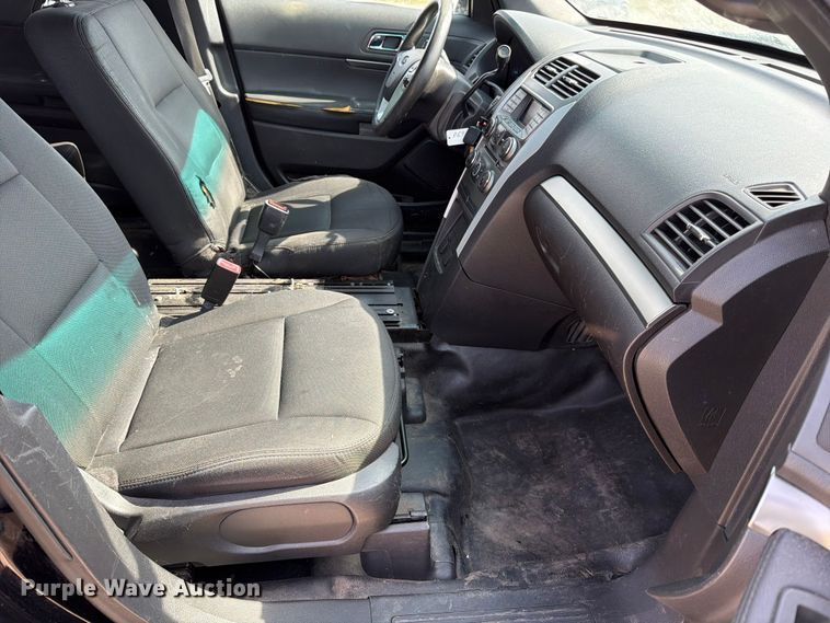 image for item FB8038 2015 Ford Explorer Police Interceptor SUV