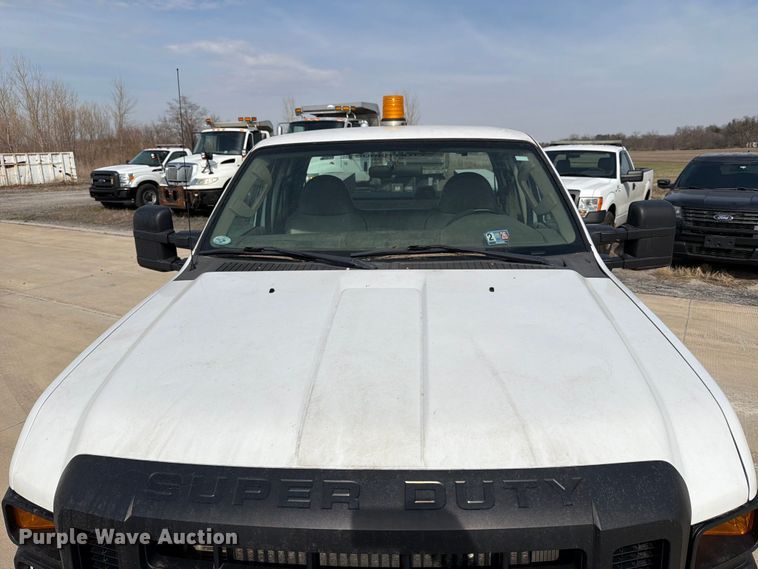 image for item FB8039 2008 Ford F350 Super Duty XL Ext. Cab utility bed pickup truck