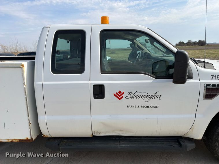 image for item FB8039 2008 Ford F350 Super Duty XL Ext. Cab utility bed pickup truck