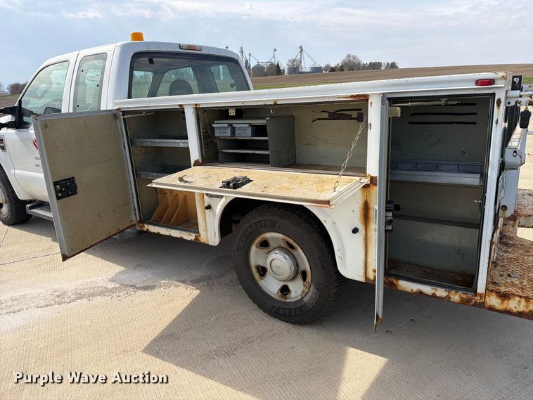image for item FB8039 2008 Ford F350 Super Duty XL Ext. Cab utility bed pickup truck