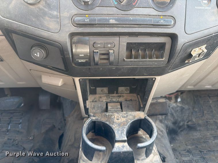 image for item FB8039 2008 Ford F350 Super Duty XL Ext. Cab utility bed pickup truck