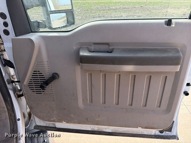 image for item FB8039 2008 Ford F350 Super Duty XL Ext. Cab utility bed pickup truck