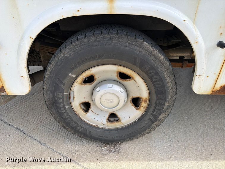 image for item FB8039 2008 Ford F350 Super Duty XL Ext. Cab utility bed pickup truck