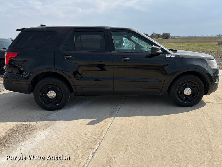 image for item FB8040 2017 Ford Explorer Police Interceptor SUV