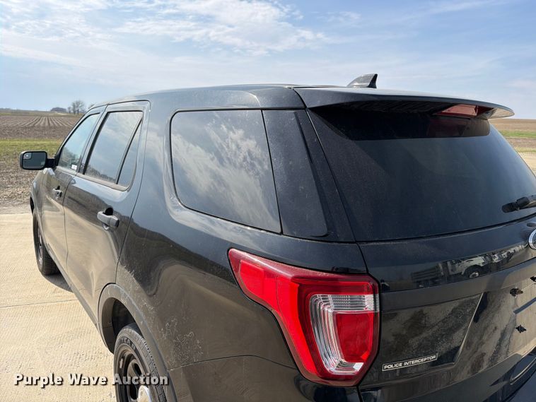 image for item FB8040 2017 Ford Explorer Police Interceptor SUV