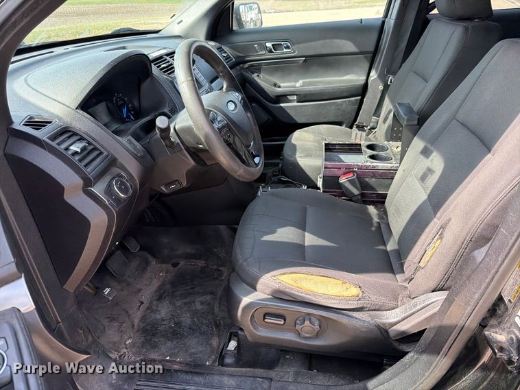 image for item FB8040 2017 Ford Explorer Police Interceptor SUV