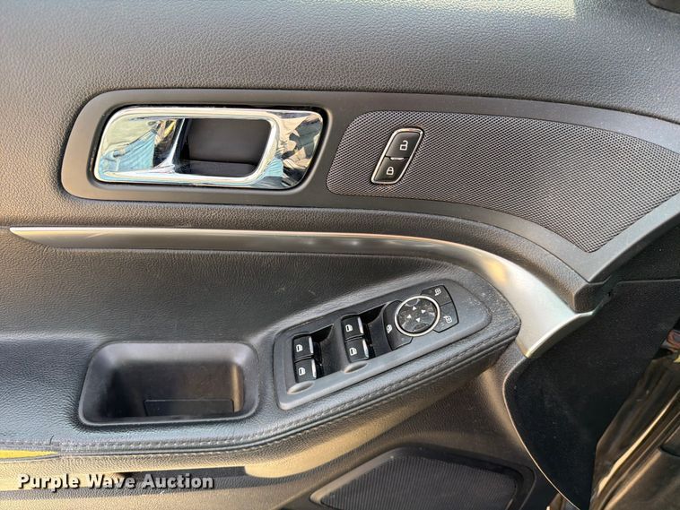 image for item FB8040 2017 Ford Explorer Police Interceptor SUV