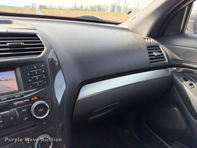 image for item FB8040 2017 Ford Explorer Police Interceptor SUV