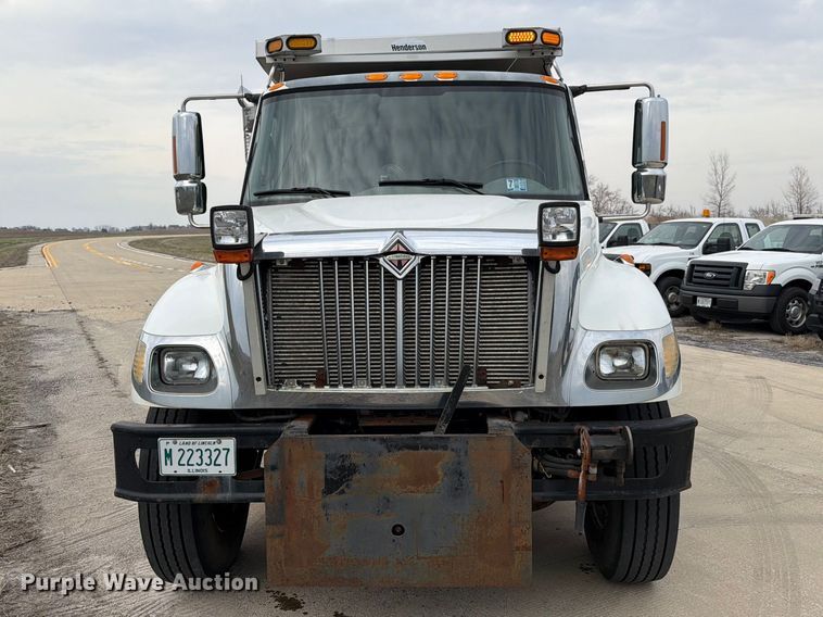 image for item FB8041 2006 International 7400 dump truck