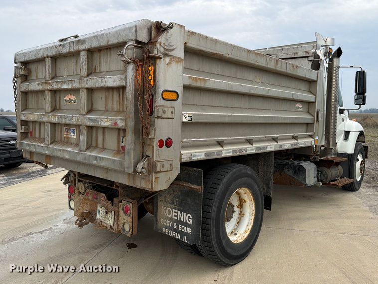 image for item FB8041 2006 International 7400 dump truck