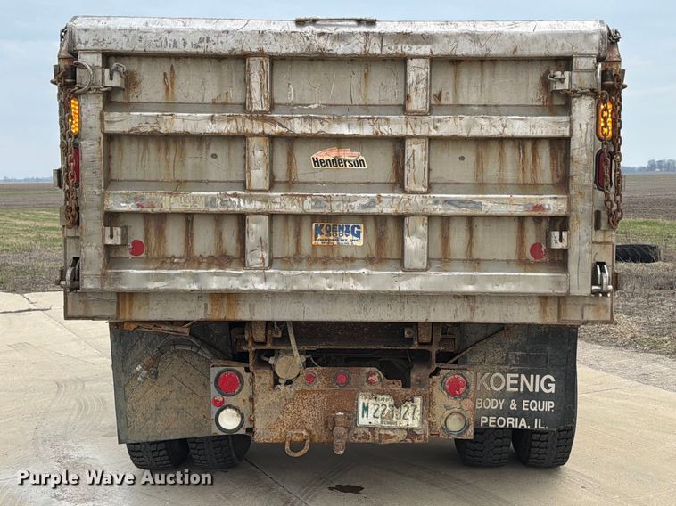 image for item FB8041 2006 International 7400 dump truck