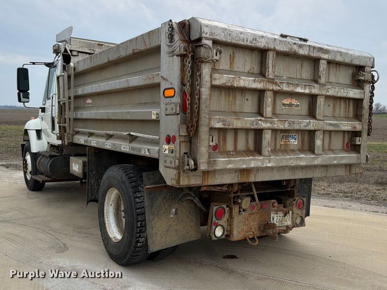 image for item FB8041 2006 International 7400 dump truck