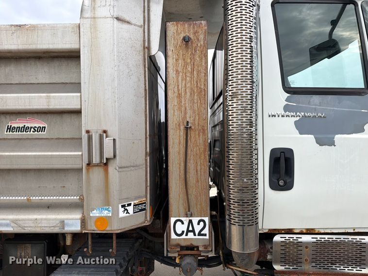 image for item FB8041 2006 International 7400 dump truck