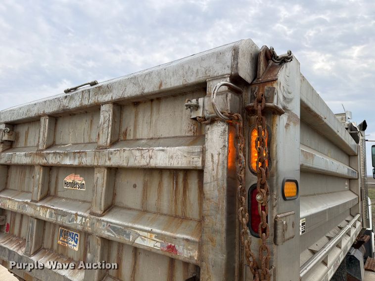 image for item FB8041 2006 International 7400 dump truck