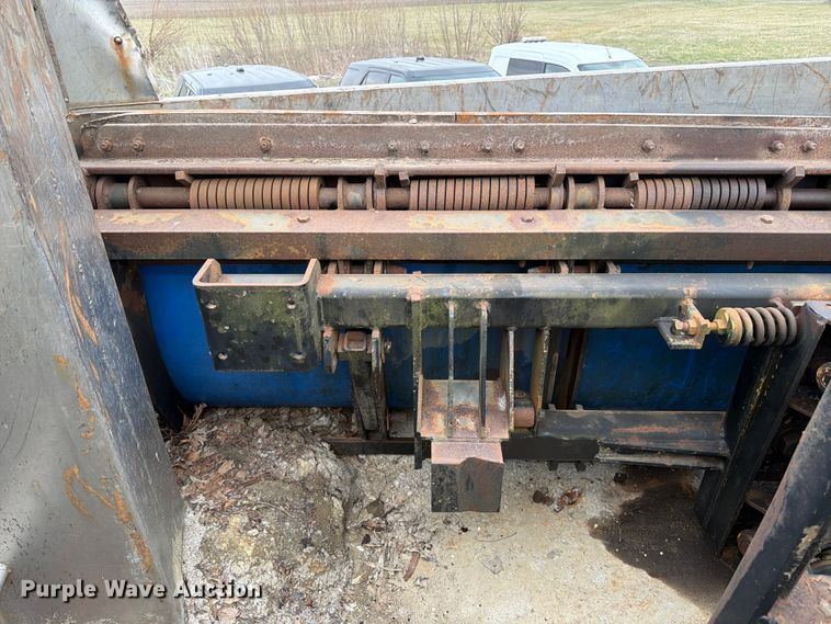 image for item FB8041 2006 International 7400 dump truck