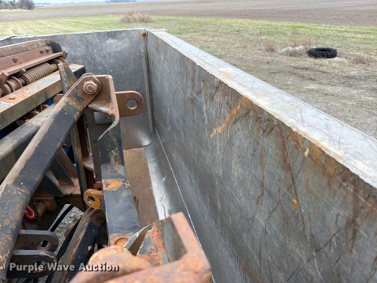 image for item FB8041 2006 International 7400 dump truck