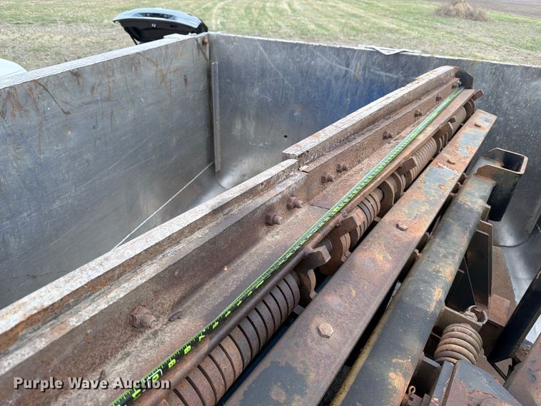 image for item FB8041 2006 International 7400 dump truck