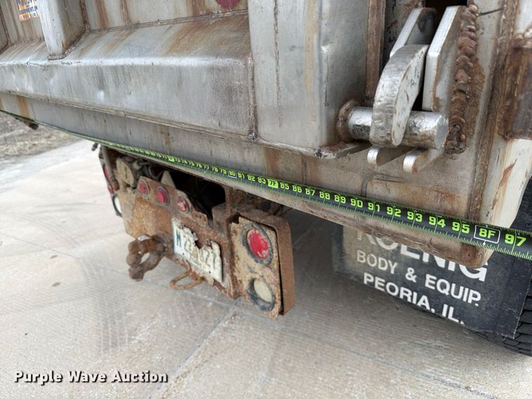 image for item FB8041 2006 International 7400 dump truck