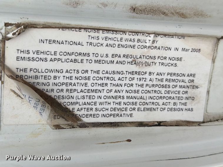 image for item FB8041 2006 International 7400 dump truck