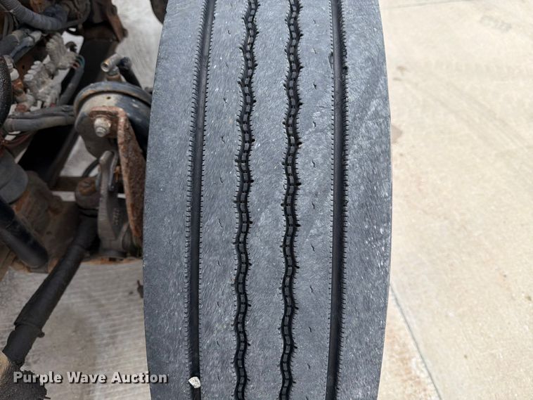 image for item FB8041 2006 International 7400 dump truck