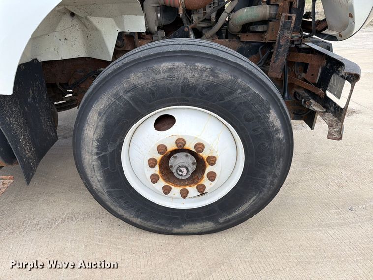 image for item FB8041 2006 International 7400 dump truck